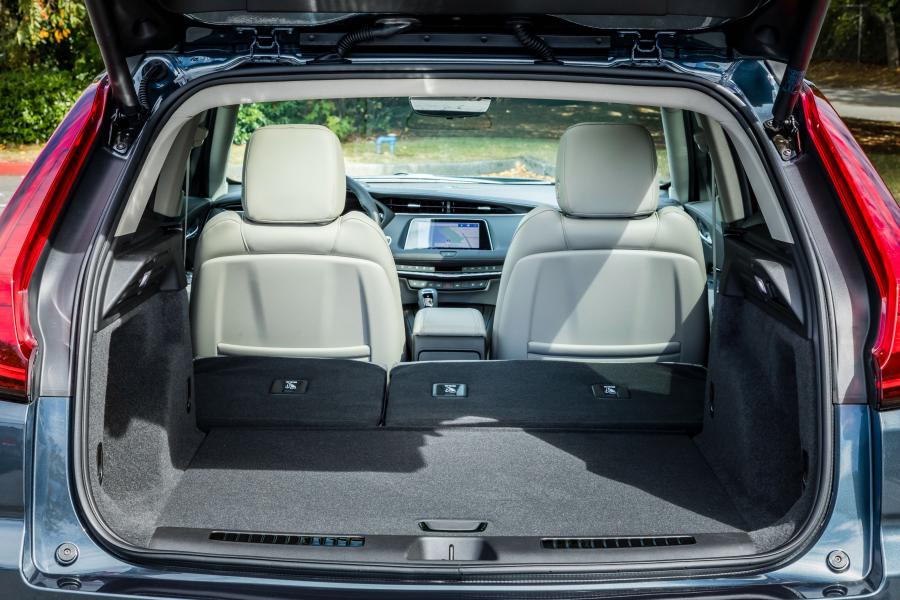Багажник Cadillac XT4 Premium Luxury 2018 года  (NA) (фото 23 из 34)